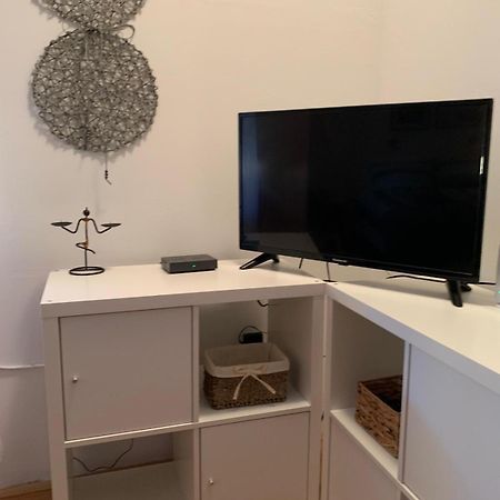 Sarmantni Apartman Malecka 2 Zagreb Buitenkant foto